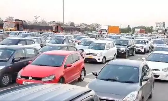 Heavy Traffic Jam on Hyderabad-Vijayawada National Highway